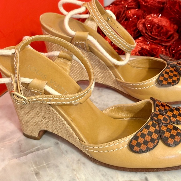 Louis Vuitton Beige Checkered Women's Shoes - Picture 13 of 13
